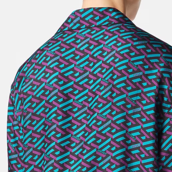 VERSACE La Greca Print Silk Button Up Top NWT - Picture 3 of 12